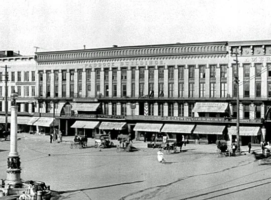 Vintage view from the northeast before partial demolition to make way for the Woolworth Building