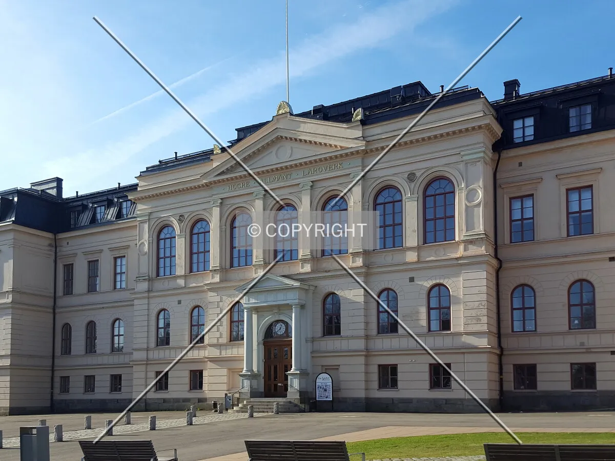 Photo 022-348-993