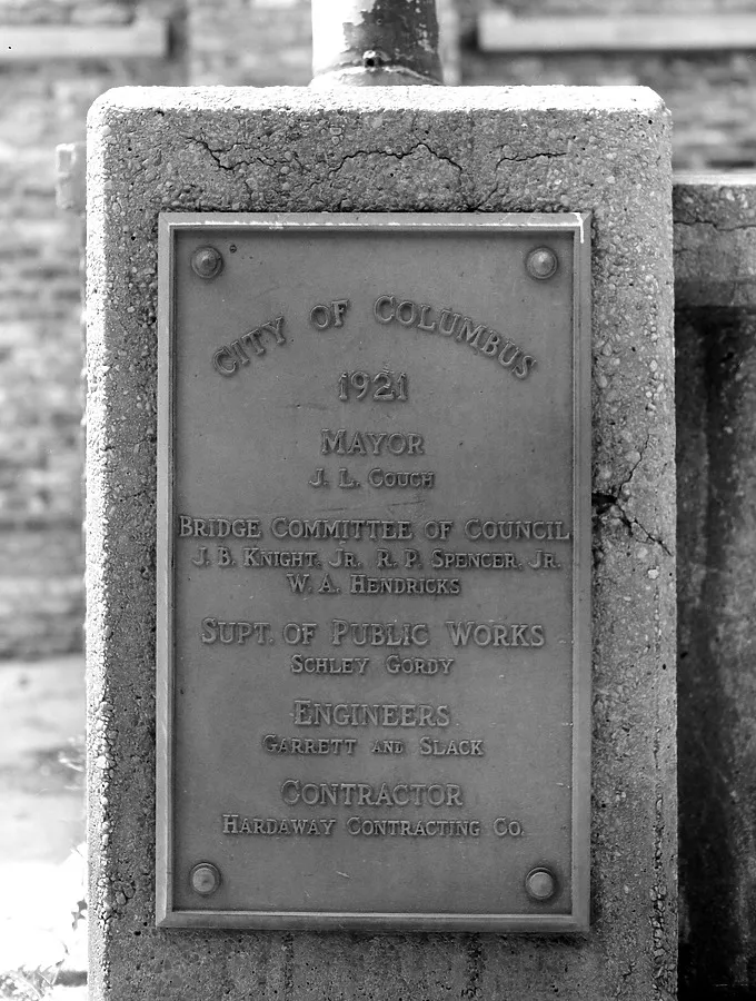 Bridge plate at eastern approach