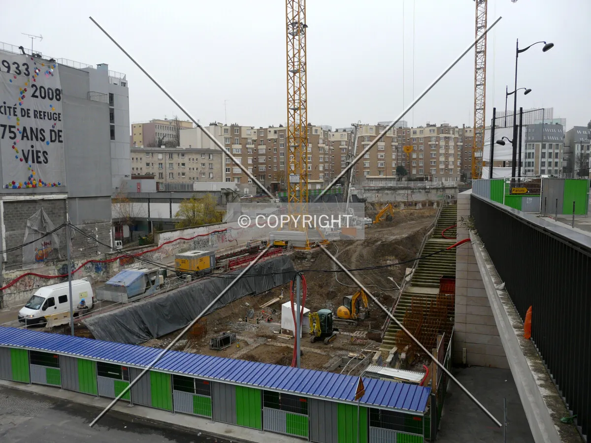 Overview of the construction site from the east