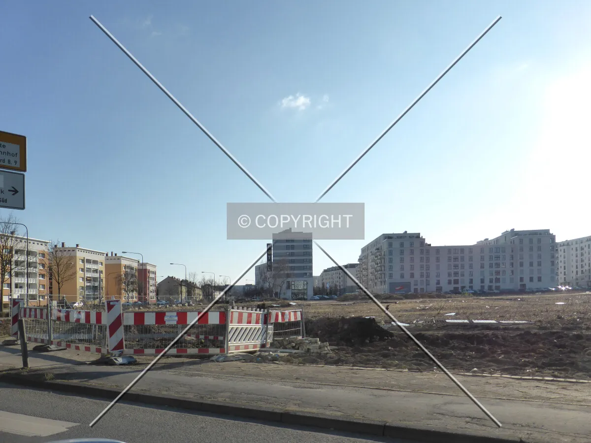 Photo 228-074-725