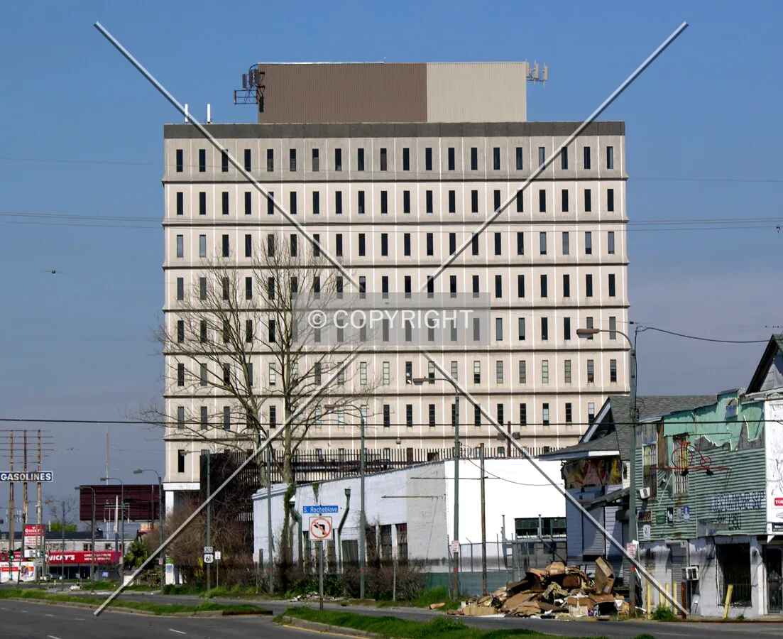 Looking north from Tulane Avenue