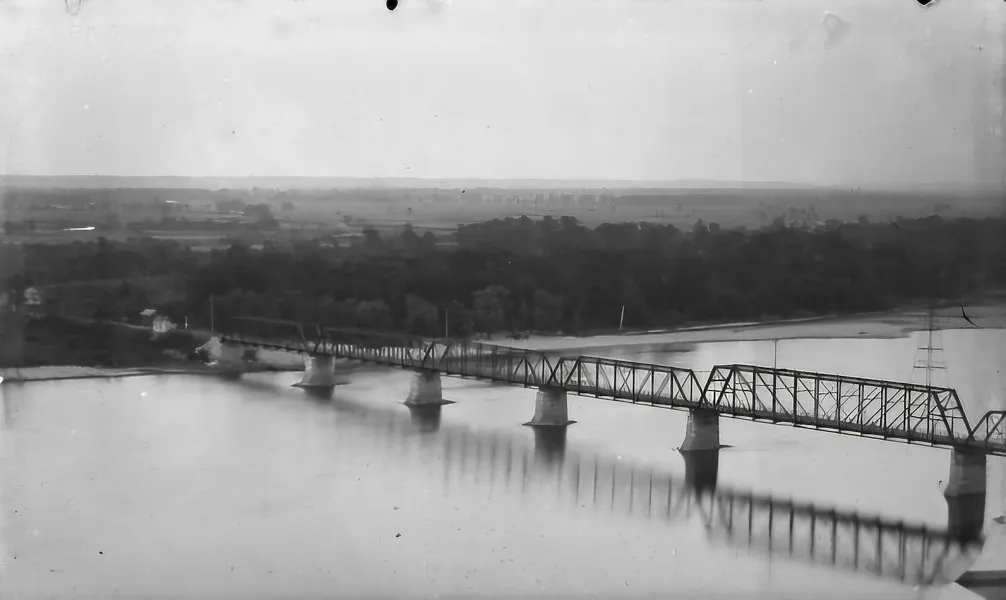 Photo 228-837-018