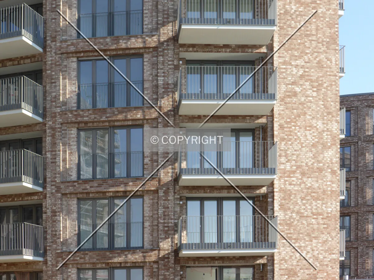 Photo 229-003-946