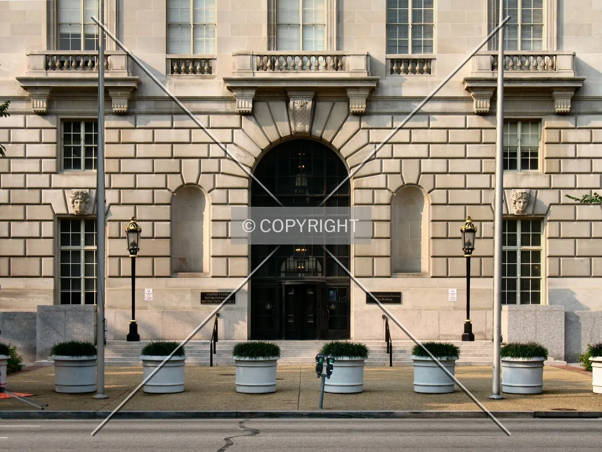 Entrance from across Constitution Avenue NW