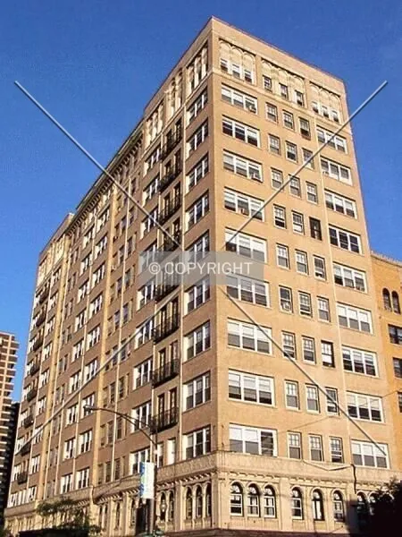 Photo 230-952-975