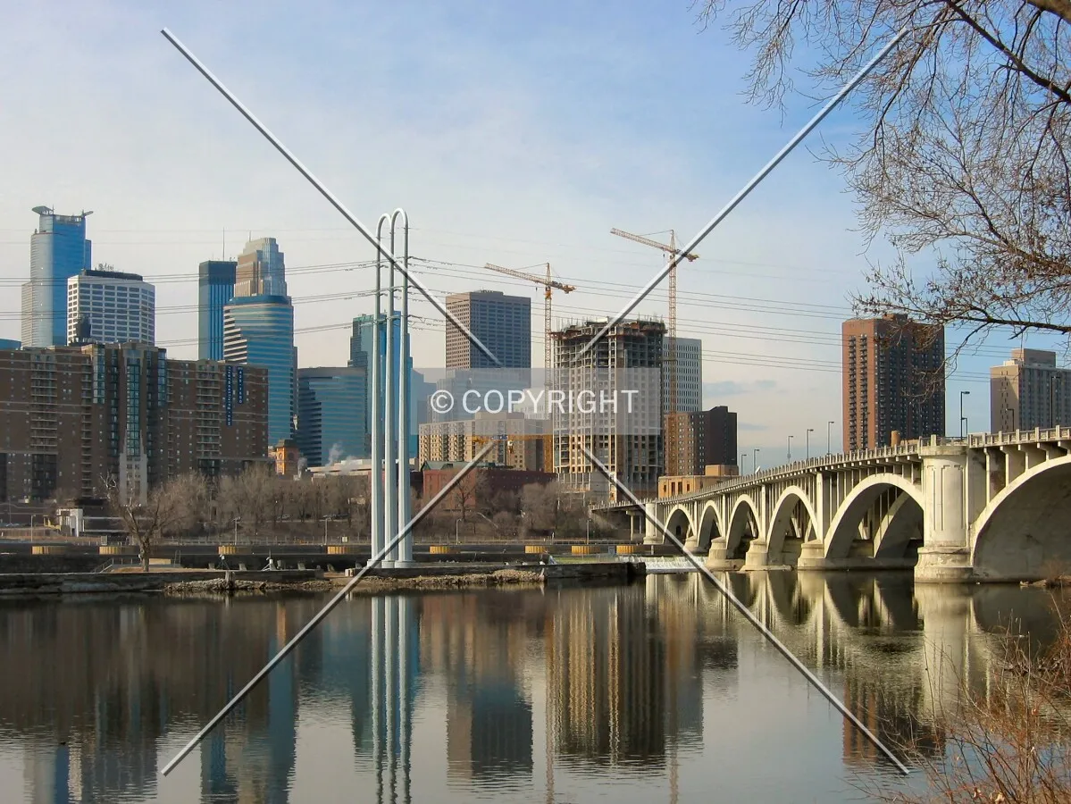 View to the southwest across the Mississippi River, in skyline context