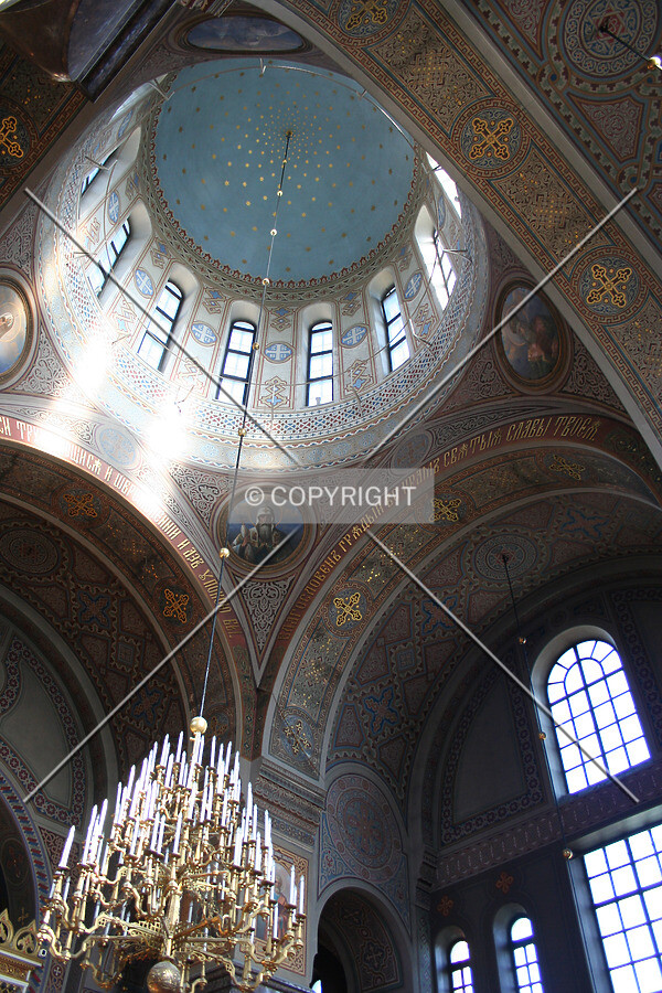 Looking up into the dome