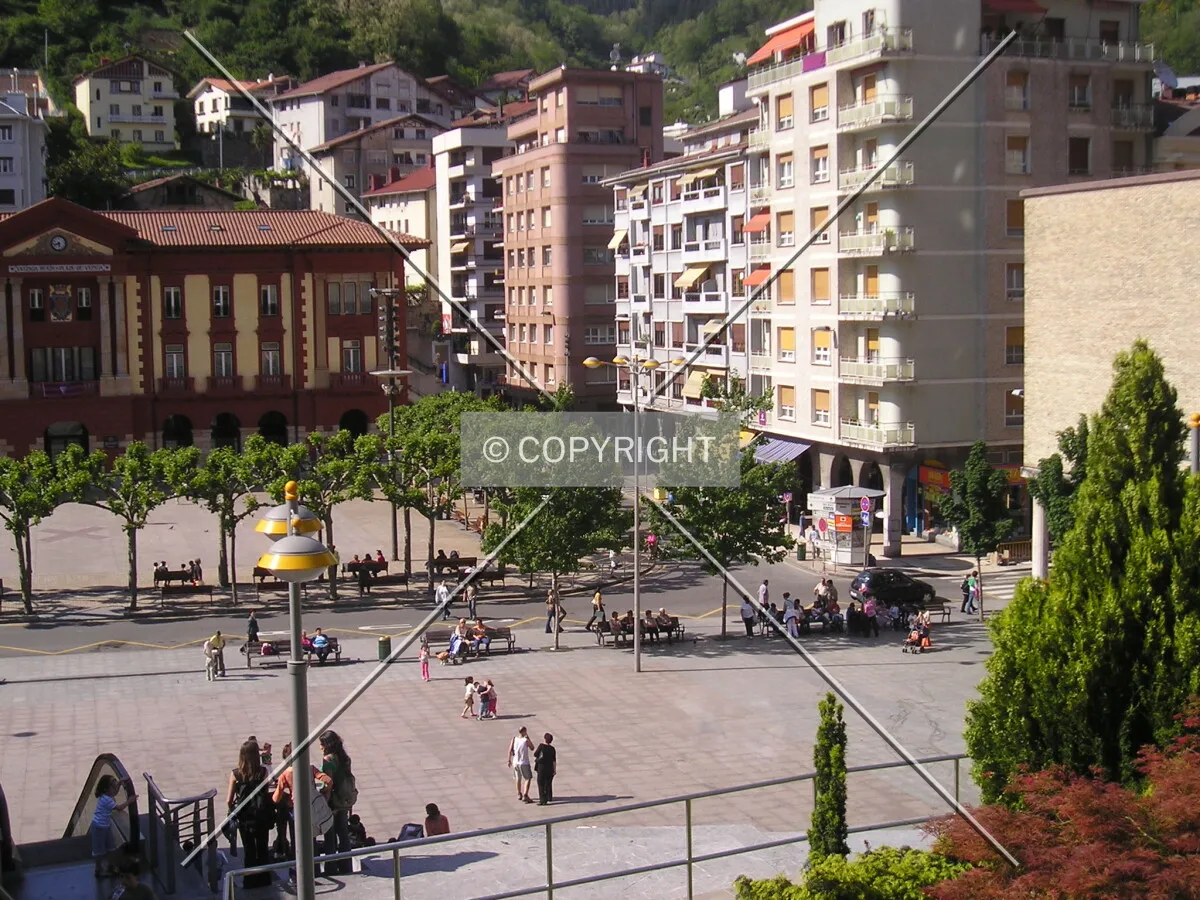 Unzaga Plaza