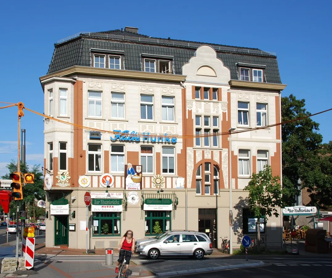 Photo 237-378-345