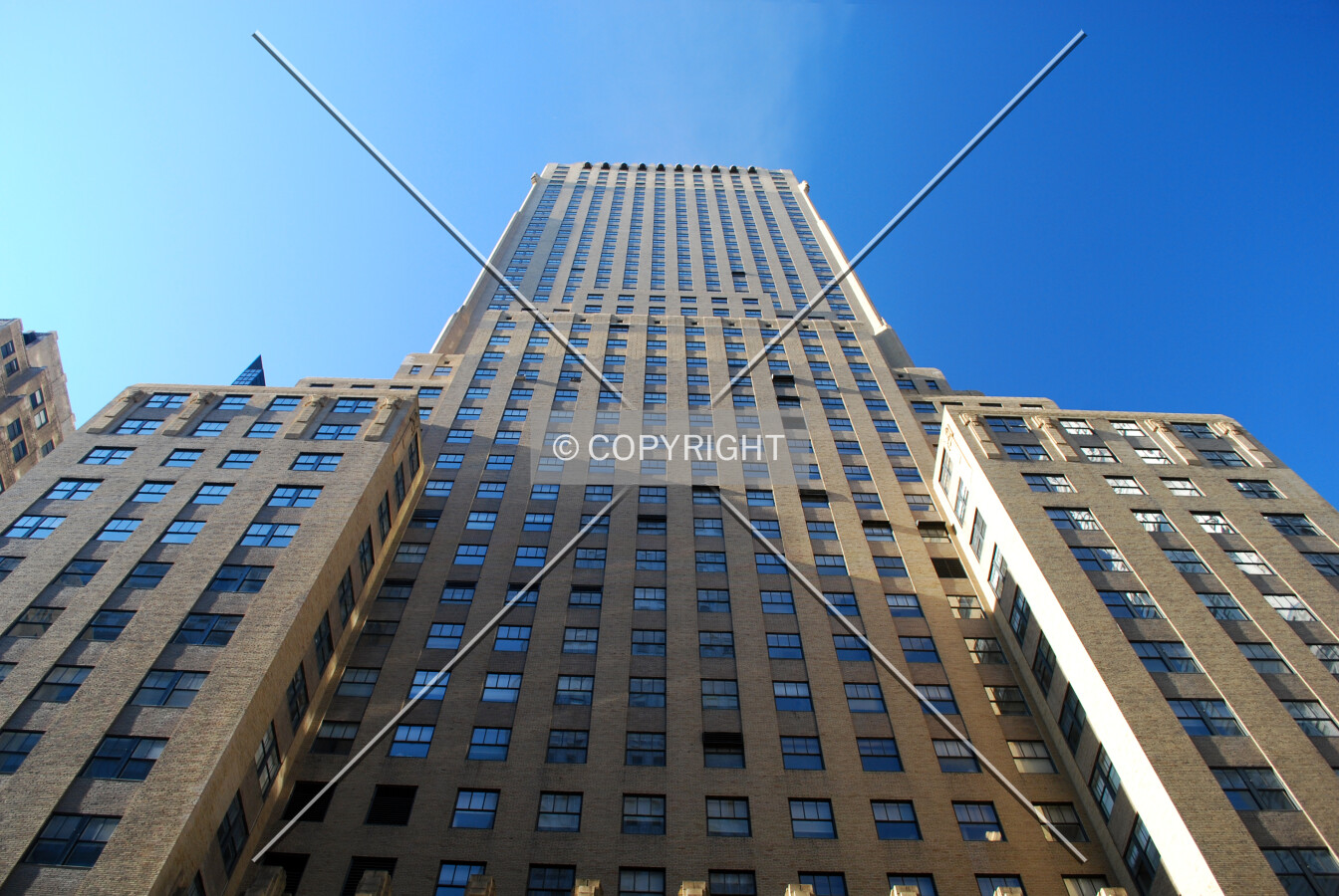 Looking up from Lexington Avenue