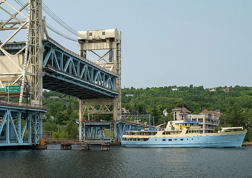 Houghton-Hancock Bridge