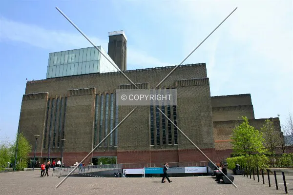 View of the subterranean entrance to the Turbine Hall from the rear