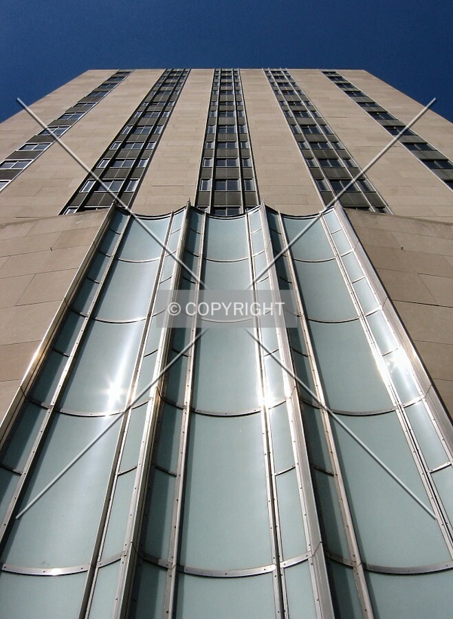 Looking up from the Kellogg Boulevard entrance
