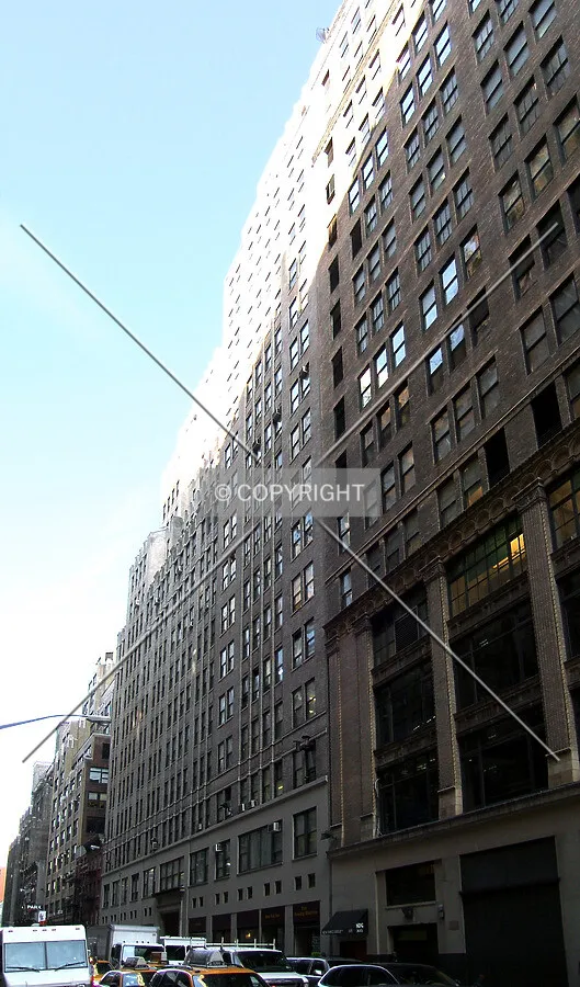 Photo 239-745-779