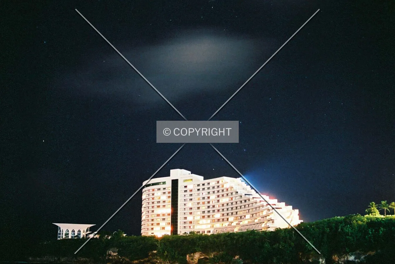 Photo 240-180-017