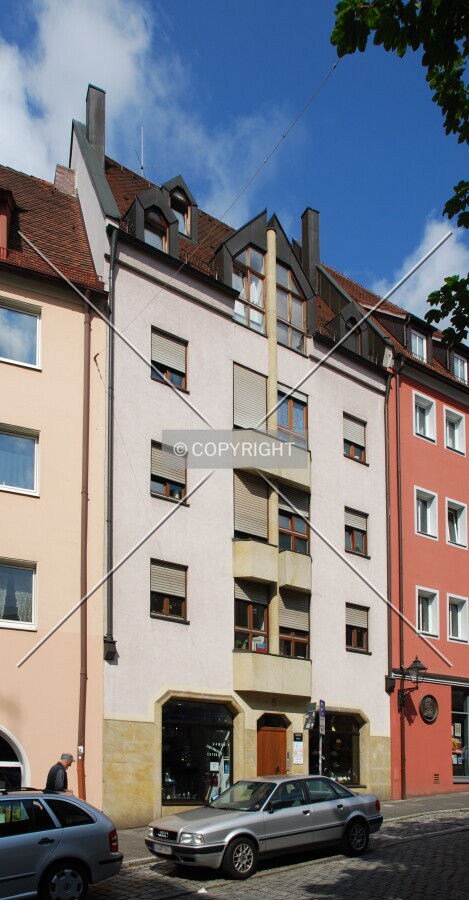 Photo 240-244-438
