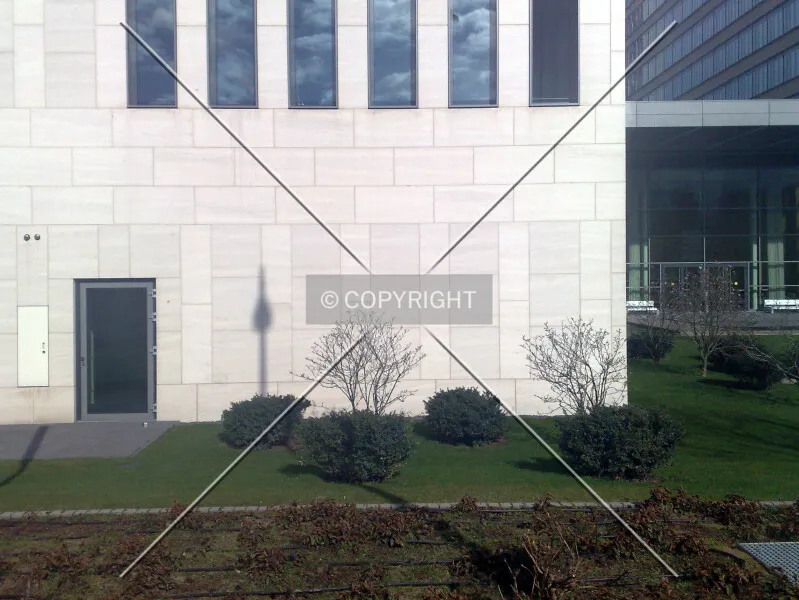 Photo 240-447-832