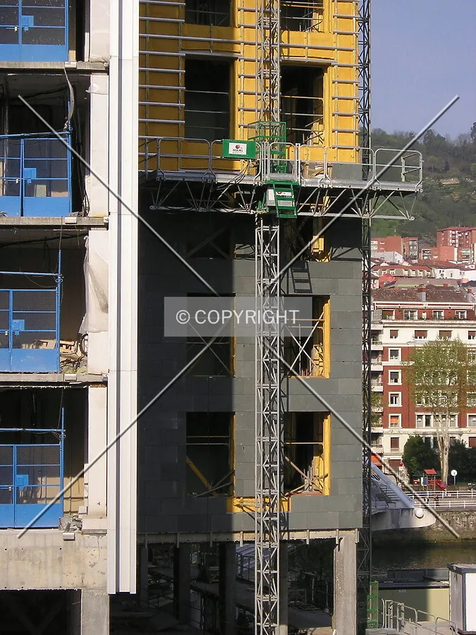 View of the side facade from Mazarredo