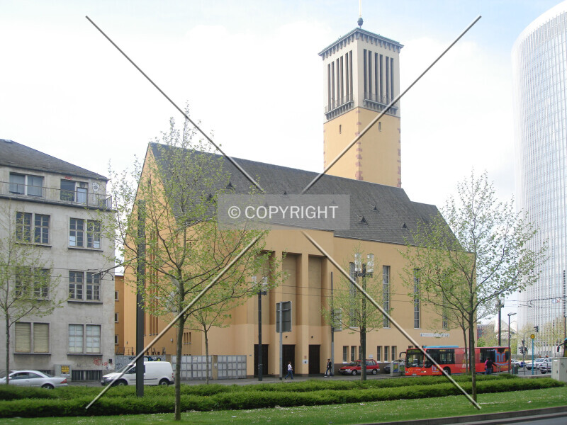 Photo 241-463-837