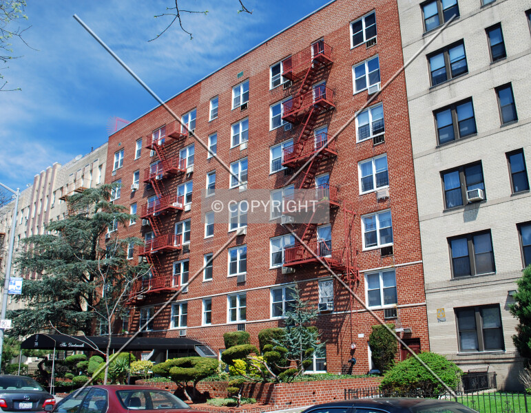 Photo 241-574-954
