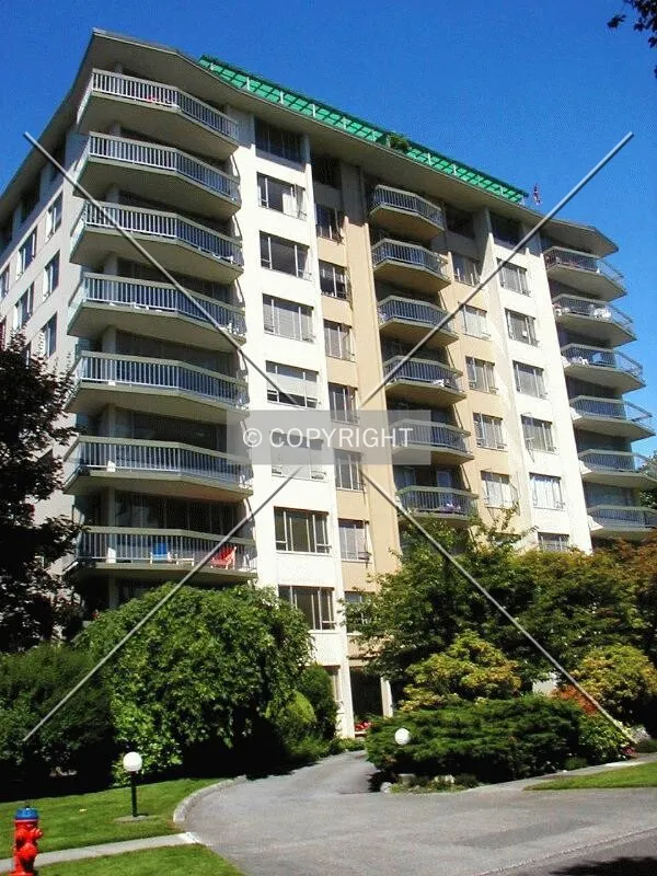 The Westwyn, south facade and entrance