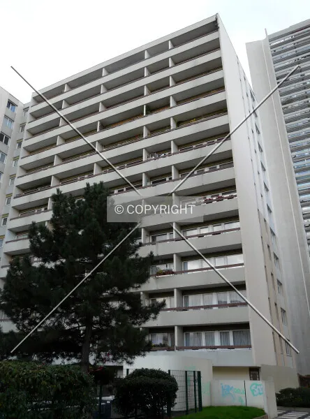 Photo 241-950-045