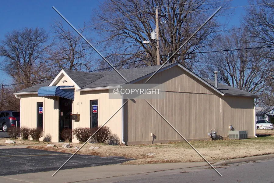 Photo 242-161-831