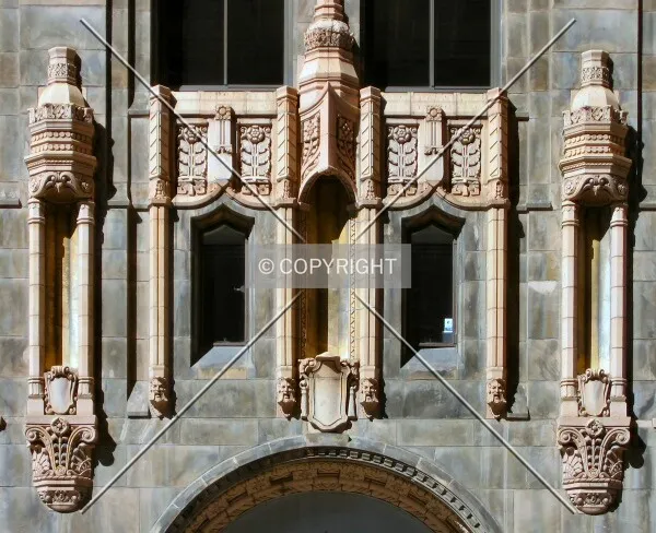 Detail above 2nd Avenue South entrance