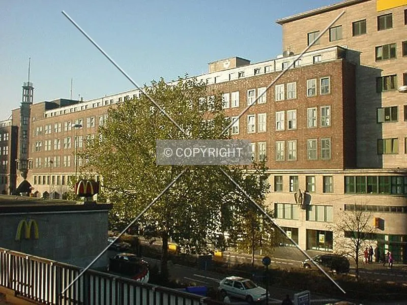 Photo 242-425-389