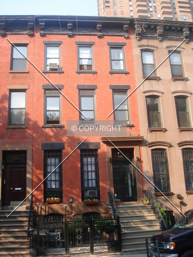 Photo 242-696-397