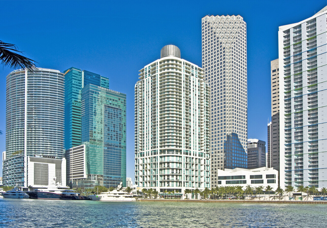 Met 1, Miami, Florida, U.S.A.