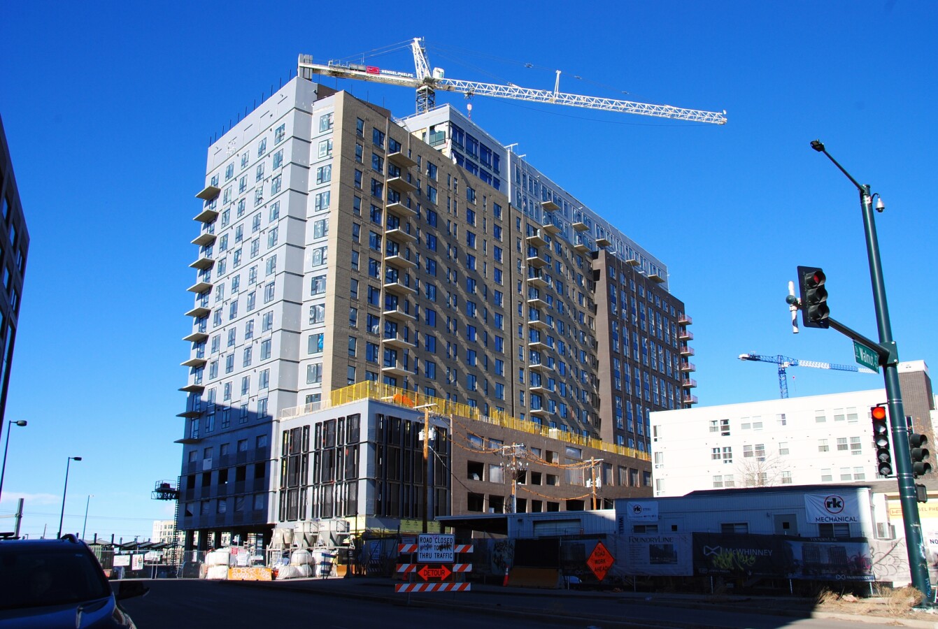 Photo 243-043-899