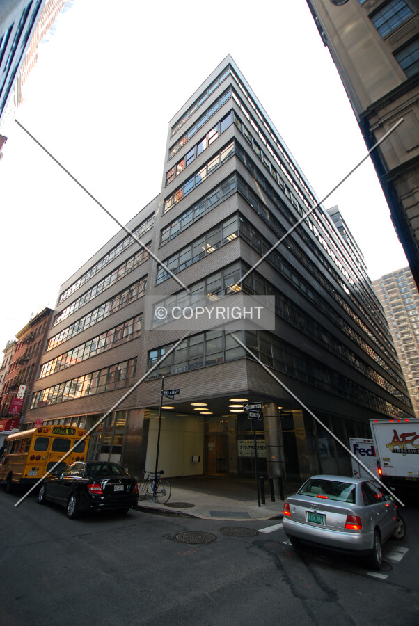 Photo 243-311-669