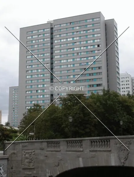 Photo 243-691-732