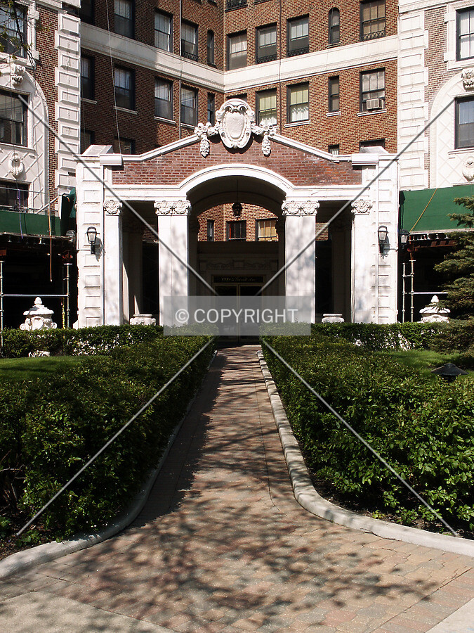 Entrance pathway and porte-cochere