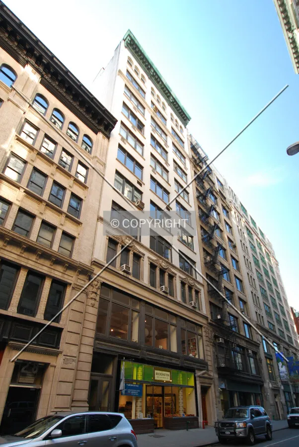 Photo 024-469-697