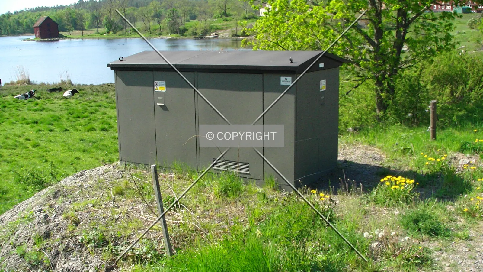 Small electrical substation