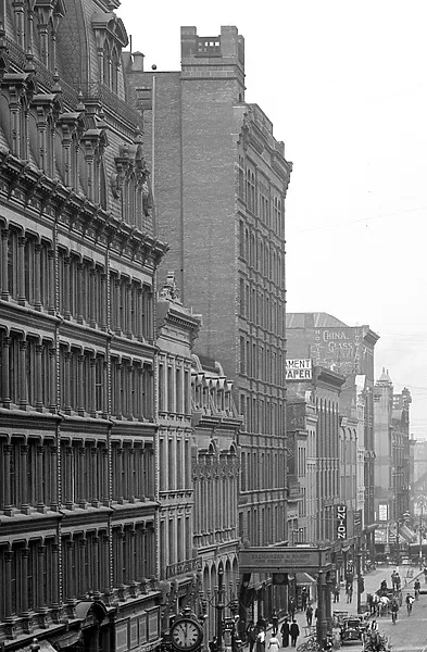 Photo 245-528-009