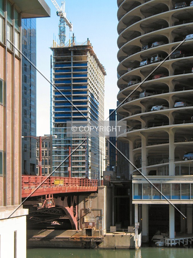 Distant view to the north from Wacker Drive, beyond Marina City