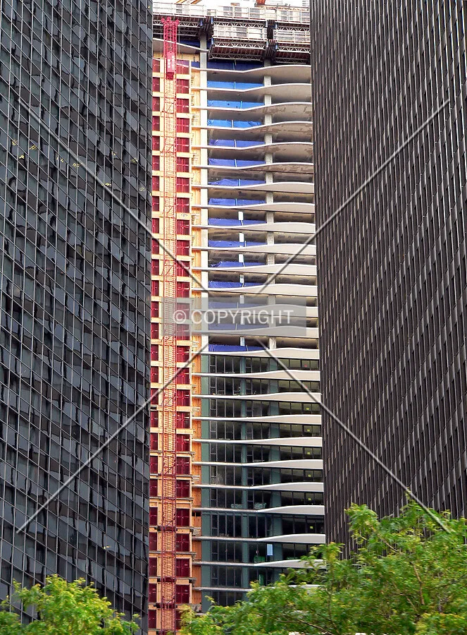 View to the south between the Swissotel and 111 East Wacker Drive