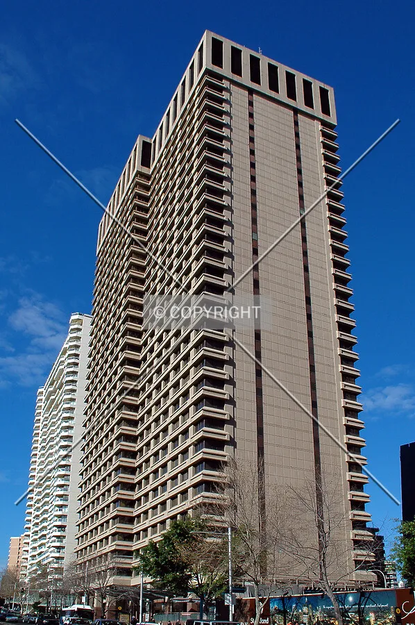 Looking up from Elizabeth Street