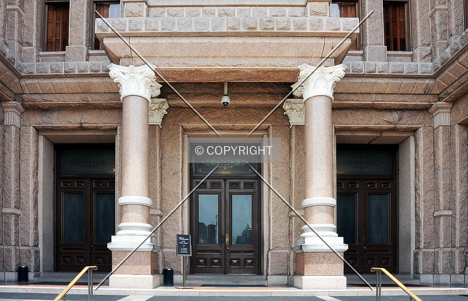 Photo 246-217-352