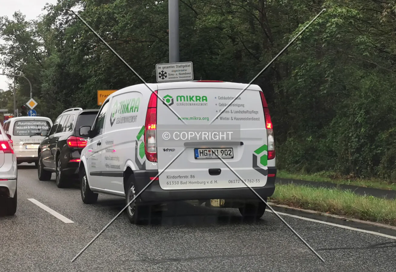 MIKRA service car