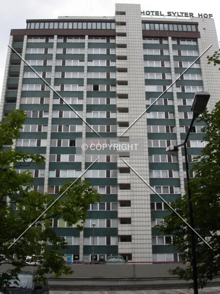 Photo 246-470-878