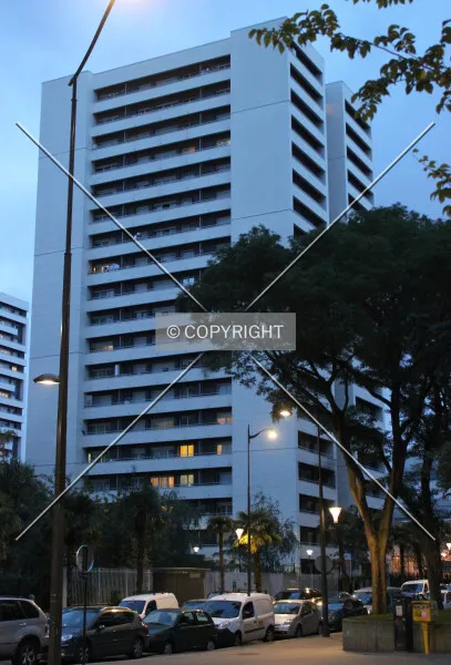 Photo 246-745-072