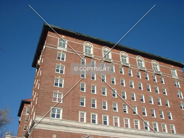 Lake Street facade