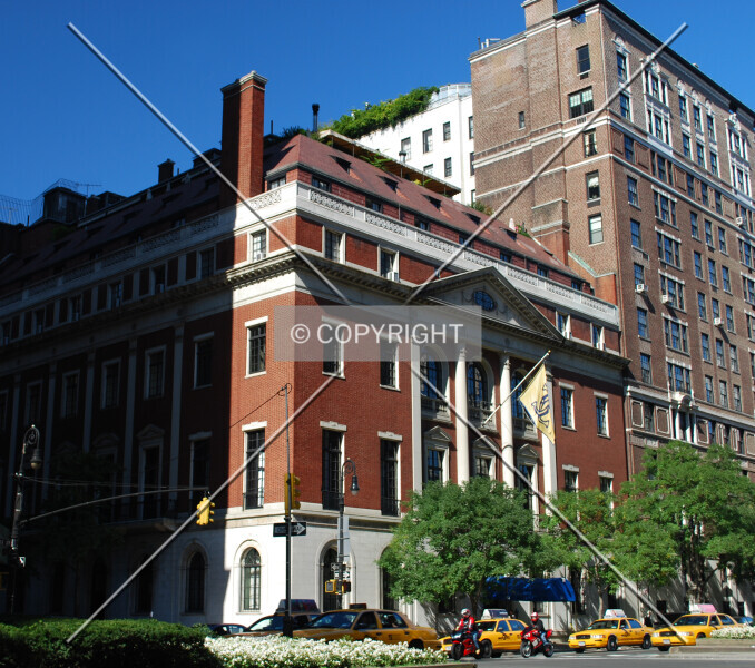 Photo 246-969-907