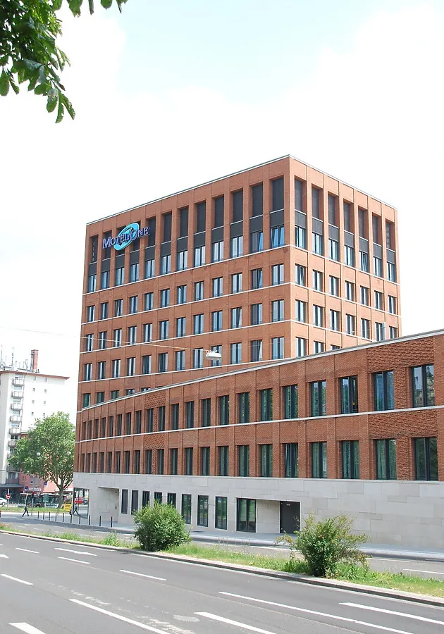 View along Biebricher Allee