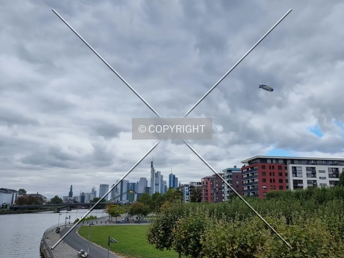 Zeppelin over Frankfurt